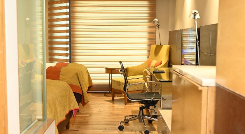 Image of Premier Twin Room 6