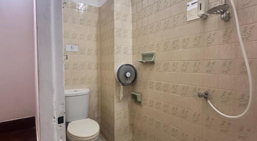 Yumatashi Hostel - image 11