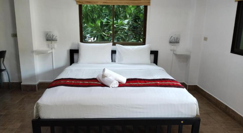 Image of Double Room with Garden View 12