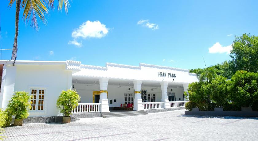 JKAB Park Hotel - image 49