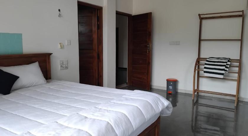 Esha Beach Resort Rooms - image 41