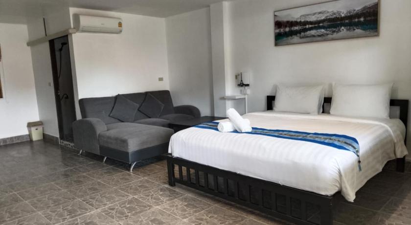 Image of Double Room with Garden View 8