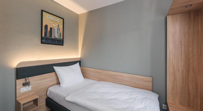 Image of Single Room 1