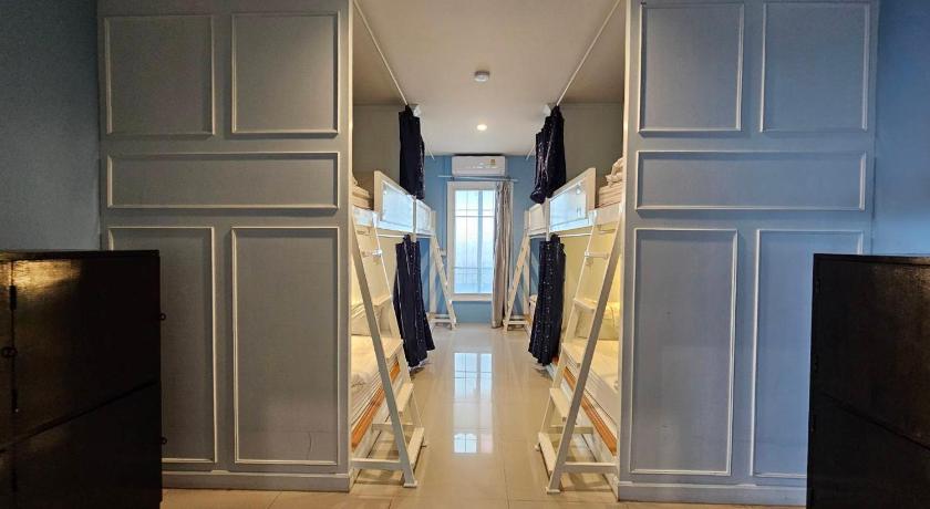 Image of 8-Bed Dormitory -- Female Only 1