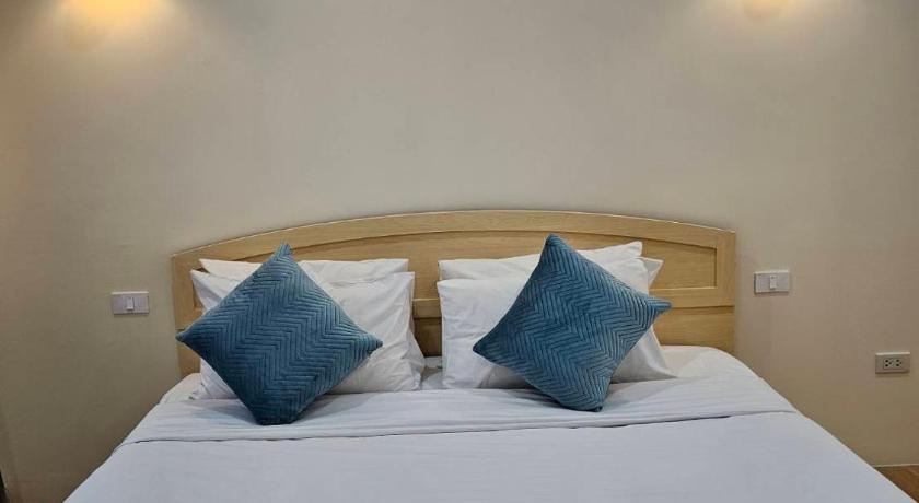 Image of Deluxe Double Room 13