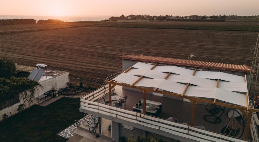 Foto de Sirens Luxury Apartments Palouki - Reserva con descuento Agoda