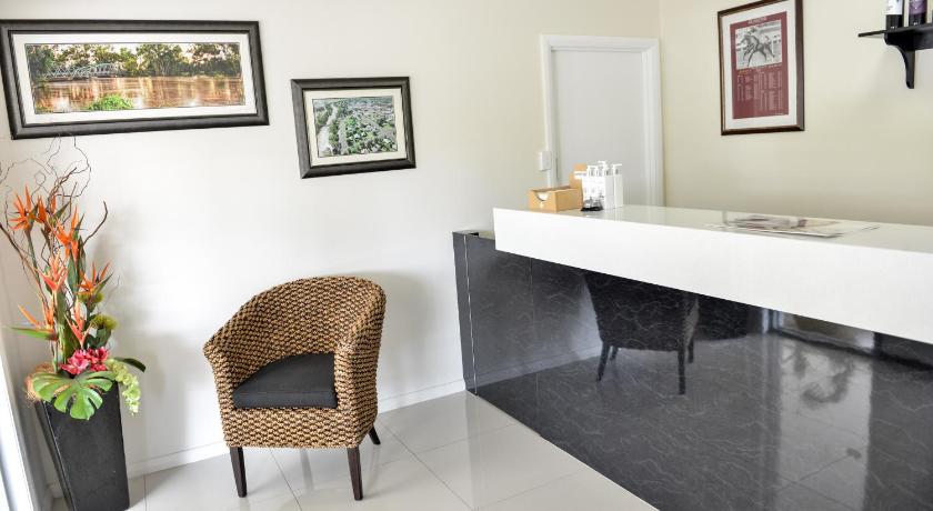 Pioneer Motel Goondiwindi photo