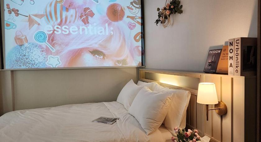 서울 루씨 스테이 (Lucy Stay) 4성급 싱글룸 수영장