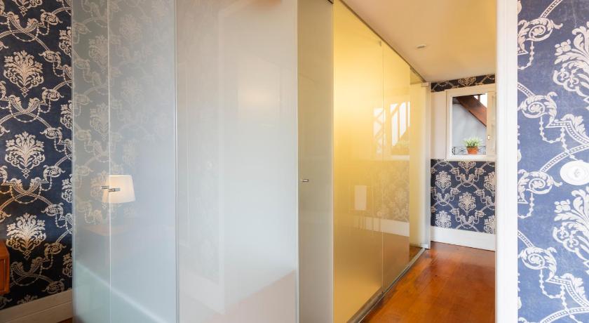 Image of Deluxe Studio 11