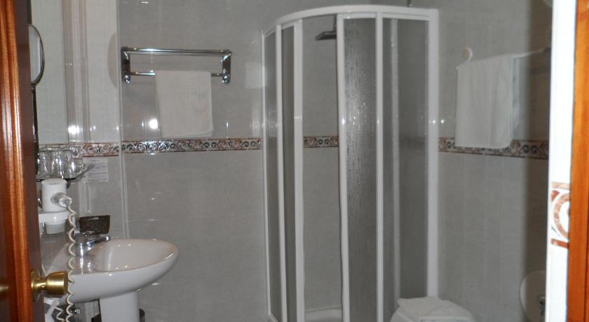 Hostal Coruna photo