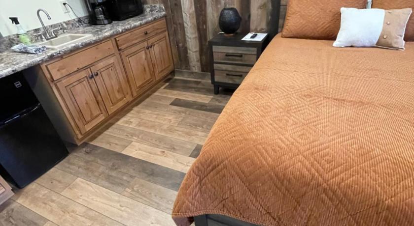 ガーディナー Rhodopa Lodge at Yellowstone 宿泊施設 外観