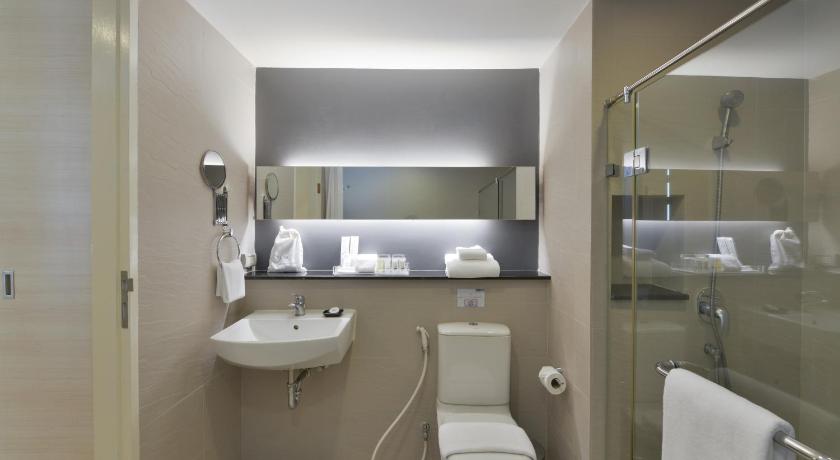 Image of Deluxe Corner Twin 9