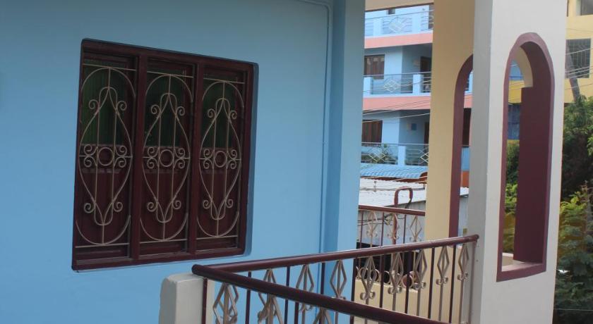 Sakthi Villa 2 BHK at 1st Floor with Garden View - image 14