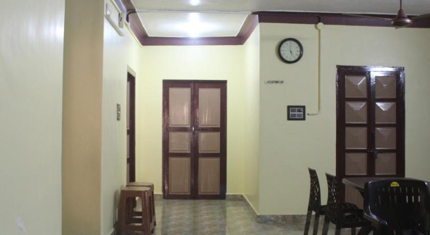 Sakthi Villa 2 BHK at 1st Floor with Garden View - image 6