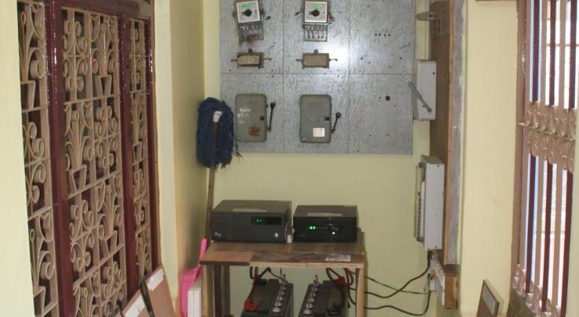 Sakthi Villa 2 BHK at 1st Floor with Garden View - image 7