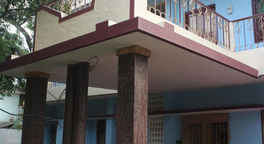 Sakthi Villa 2 BHK at 1st Floor with Garden View - image 10