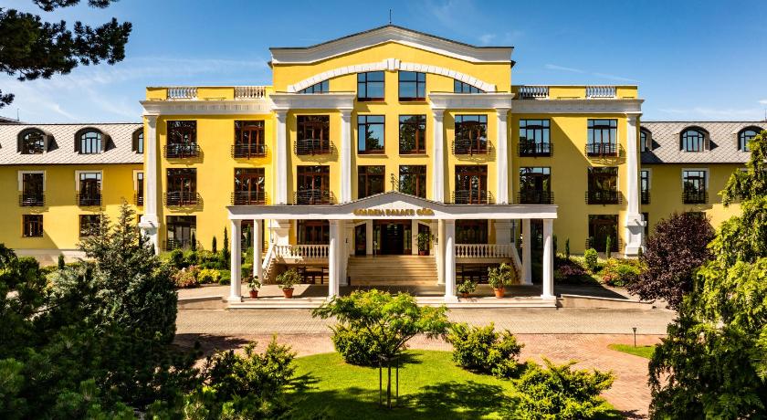 格勒 Hotel Golden Palace 4星级 酒店 外观