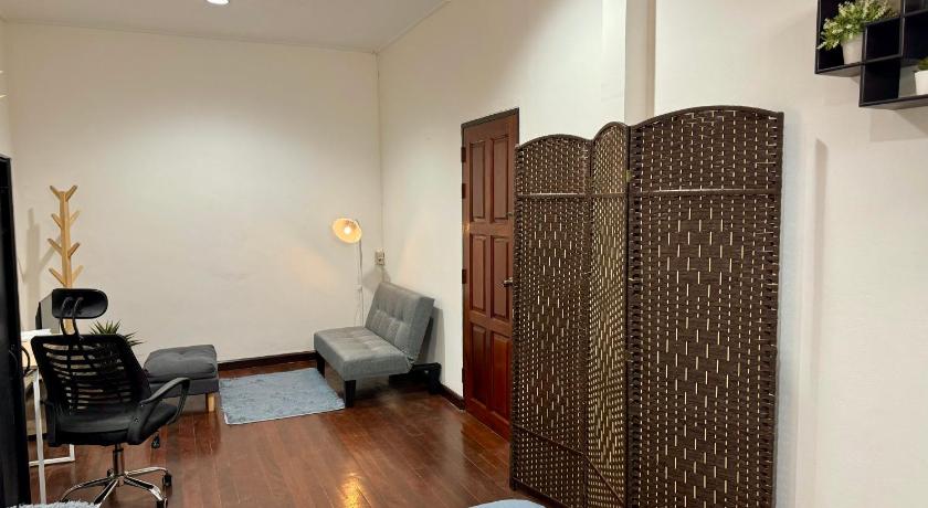 Twenty One Place - image 7