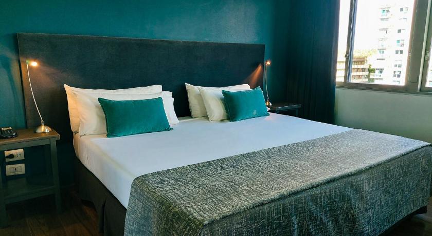 Image of Suite 4