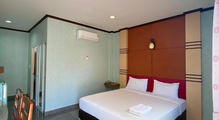 รูปของดีลักซ์ (Deluxe Room) 8