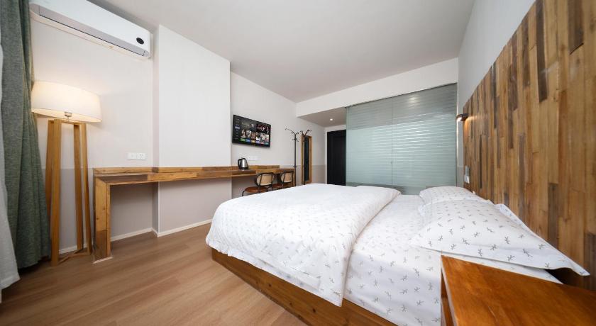 Image of Standard Double Room with Private Bathroom 1