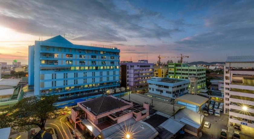 Deejai hotel – Chonburi, TH