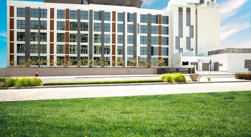 Grand Kingsgate Waterfront By Millennium Hotels - image 12