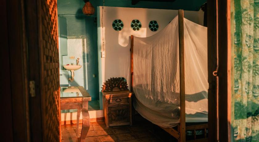 Balamjuyuc Cabanas y Ecohostel