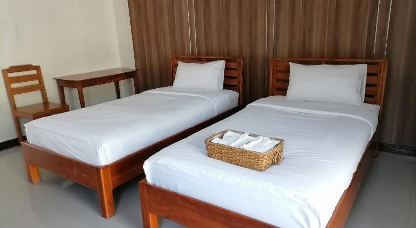 Image of Standard Twin Room 8