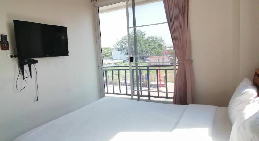 Image of Studio with Balcony 5