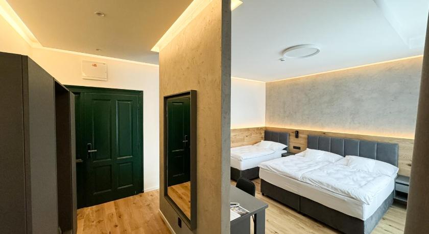 Image of Triple Room in Building B 3