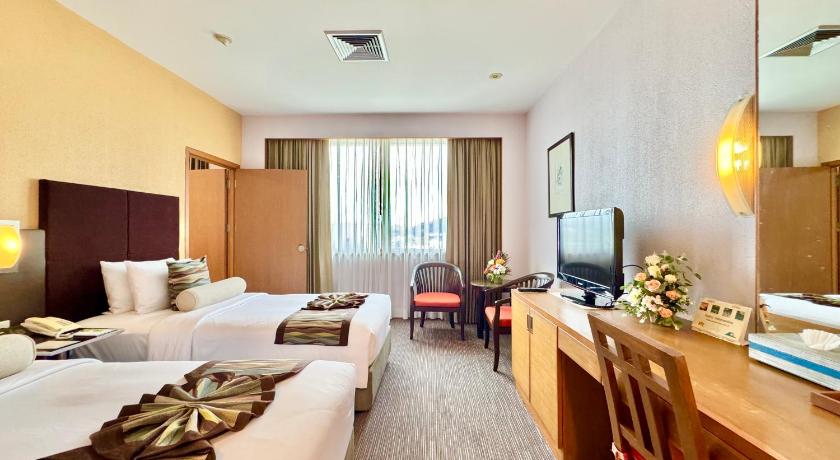 Image of Family Suite 8