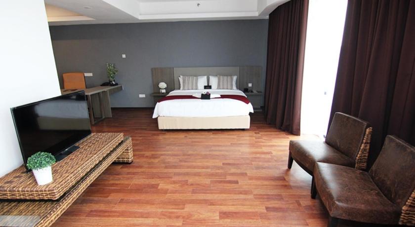 Image of Executive Deluxe Double Room 6