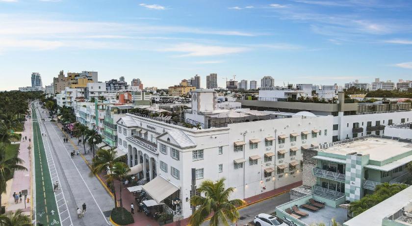 マイアミビーチ Steps 2 Beach, Ocean Drive Deco Apt w/2 Queen Beds 4つ星 宿泊施設 レストラン