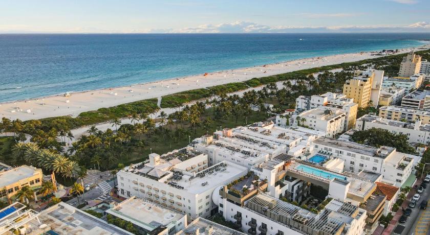 マイアミビーチ Steps 2 Beach, Ocean Drive Deco Apt w/2 Queen Beds 4つ星 宿泊施設 客室