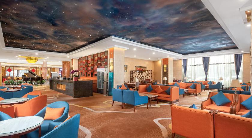 Empark Grand Hotel - image 9