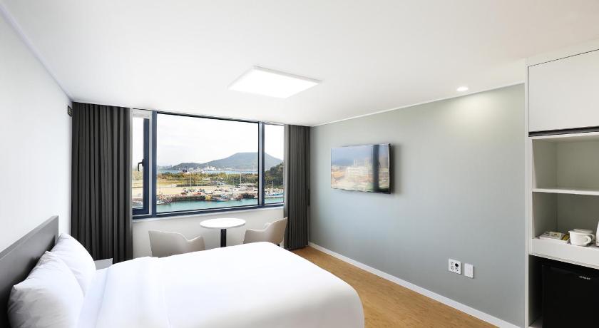 木浦 MOKPO OCEAN HOTEL  4つ星 ホテル プール