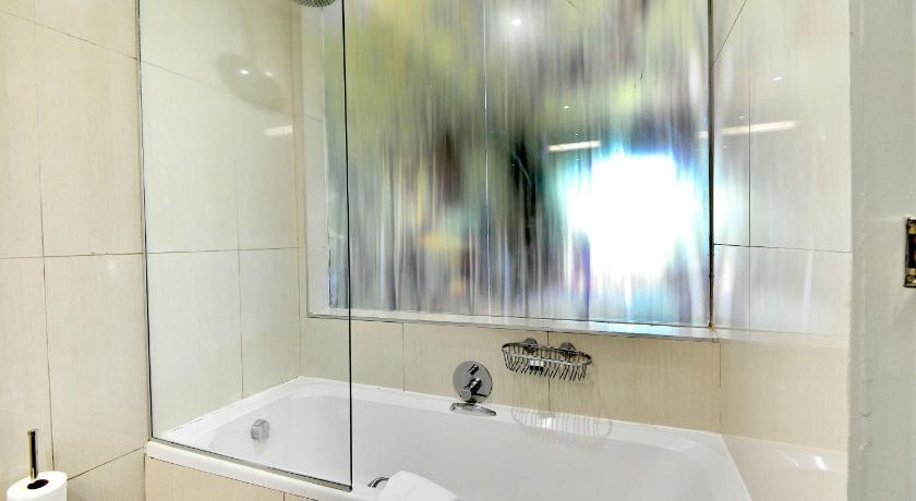 Image of Deluxe Double 17
