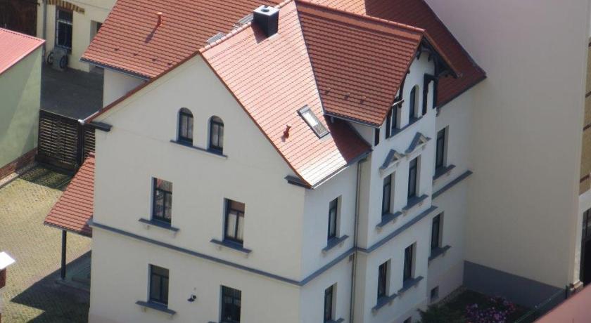 Pension Schwalbe — Hotel in Zwenkau