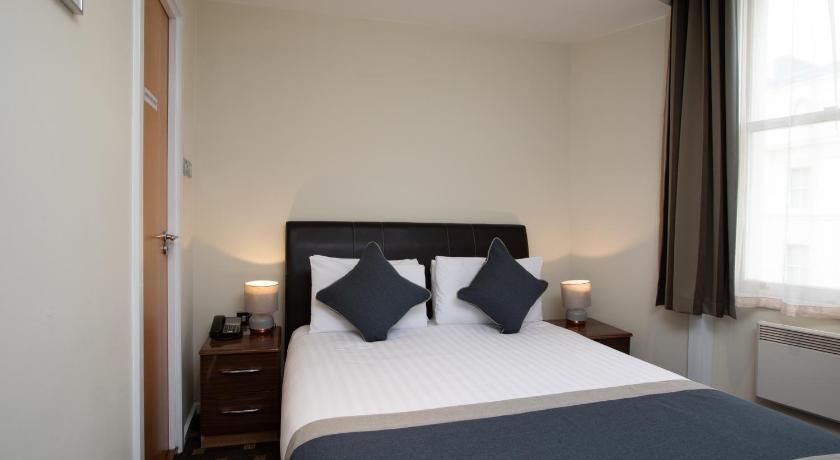 Image of Double Studio 10