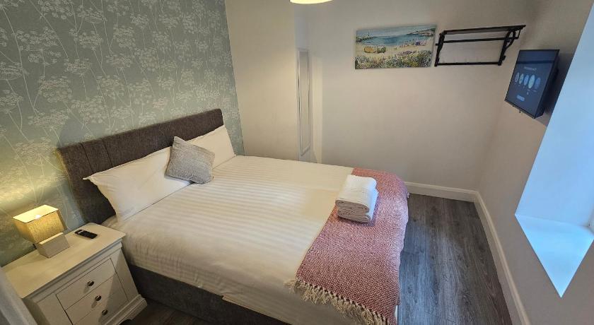 3 Eyre Square Lane