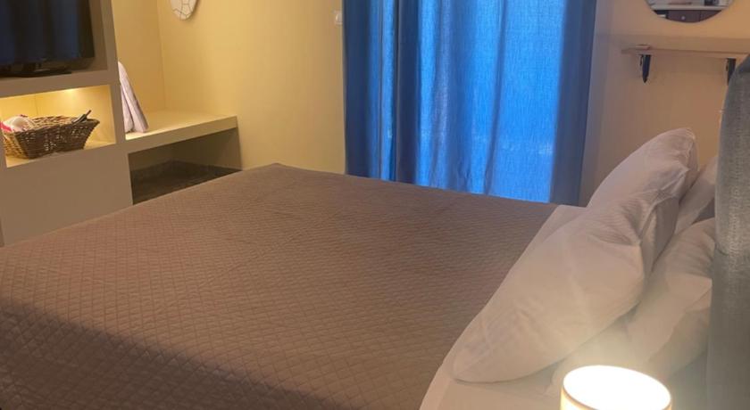 Image of Deluxe Room 10