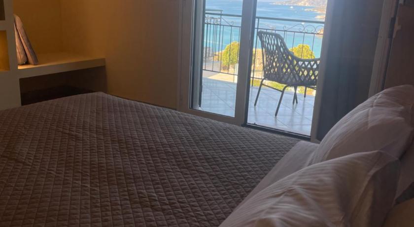 Image of Deluxe Room 5