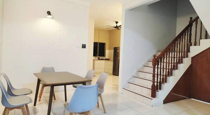 メングレムブ Ipoh Menglembu lohas 4br3bath/ 14 pax 3つ星 ゲストハウス ロビー