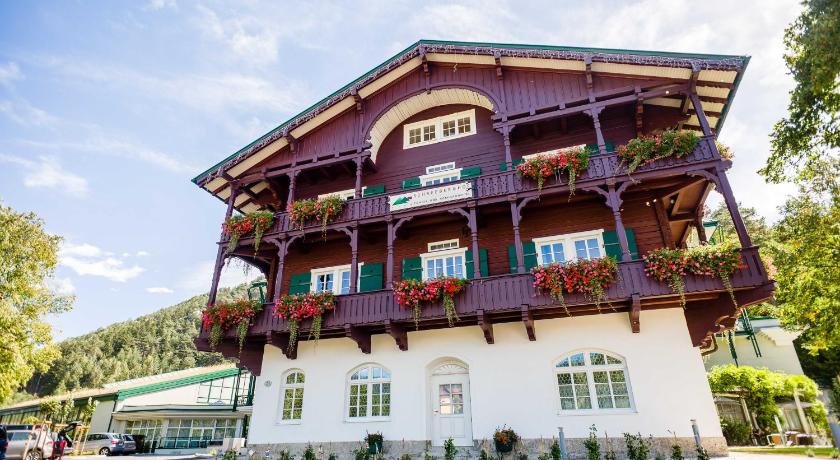 Sie planen eine Singlereise nach Puchberg am Schneeberg? Ein Urlaub als alleinreisender Single im Ort Puchberg am Schneeberg wird Ihnen bestimmt gefallen. Die Gastfreundschaft der Alle Preise pro Person inkl. MwSt. Wiener Alpen | Singlereisen in Puchberg am Schneeberg bei intertecinc.com