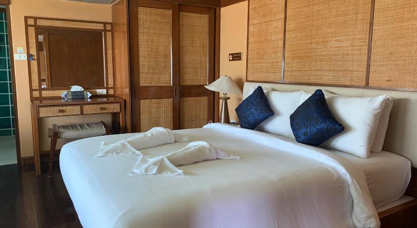 Image of Deluxe Family Room 4