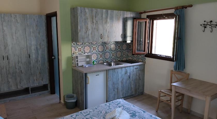 Image of Double Room with Pool View 11