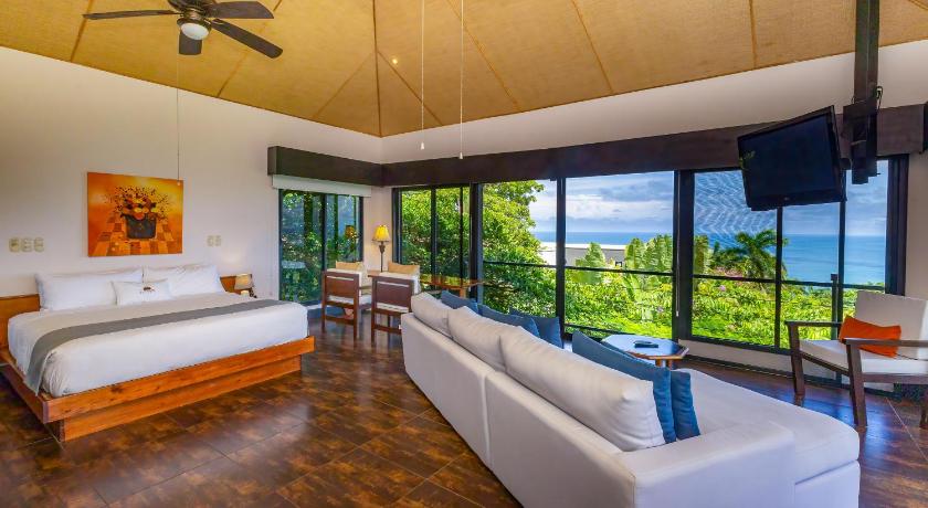 Image of Tule Casa 0