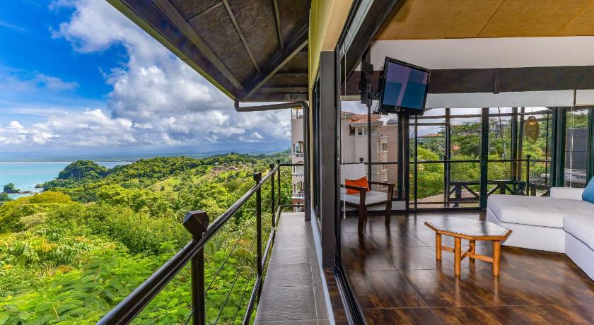 Image of Tule Casa 4