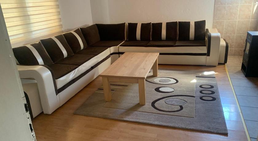 Racina Apartmani